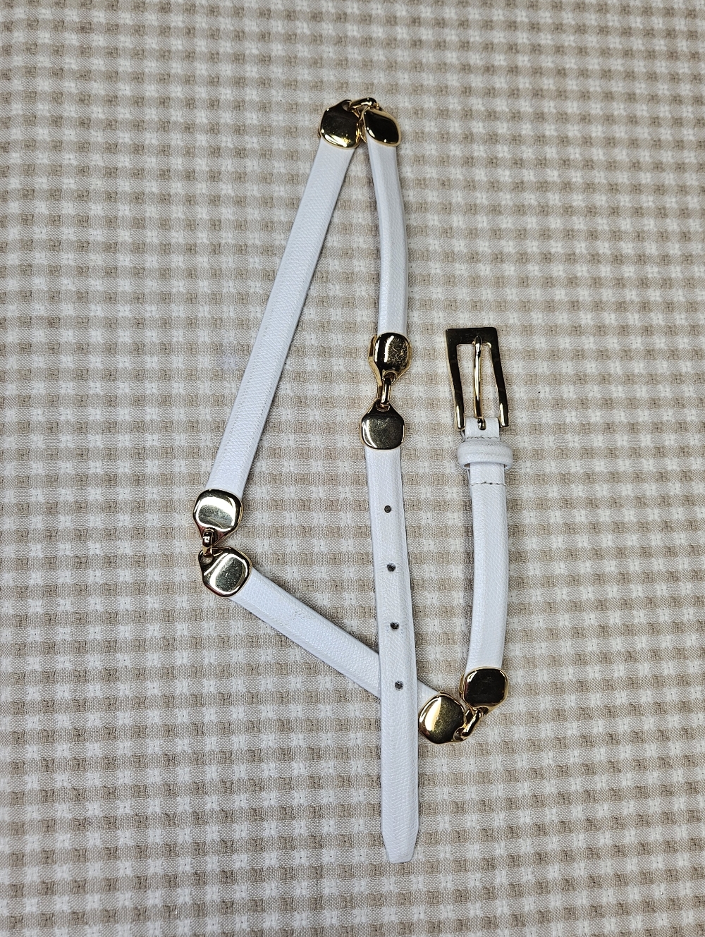 Carlisle Sleek White Leather Unique Gold Link Feminine Skinny Belt
